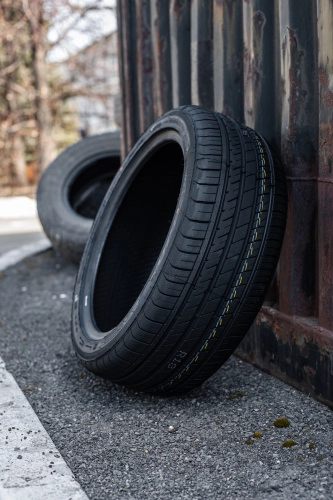 фото протектора и шины ULTRA ARZ5 Шина Arivo ULTRA ARZ5 275/45 R20 110V